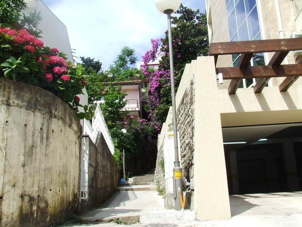 Sarap Apartments Budva Exteriör bild